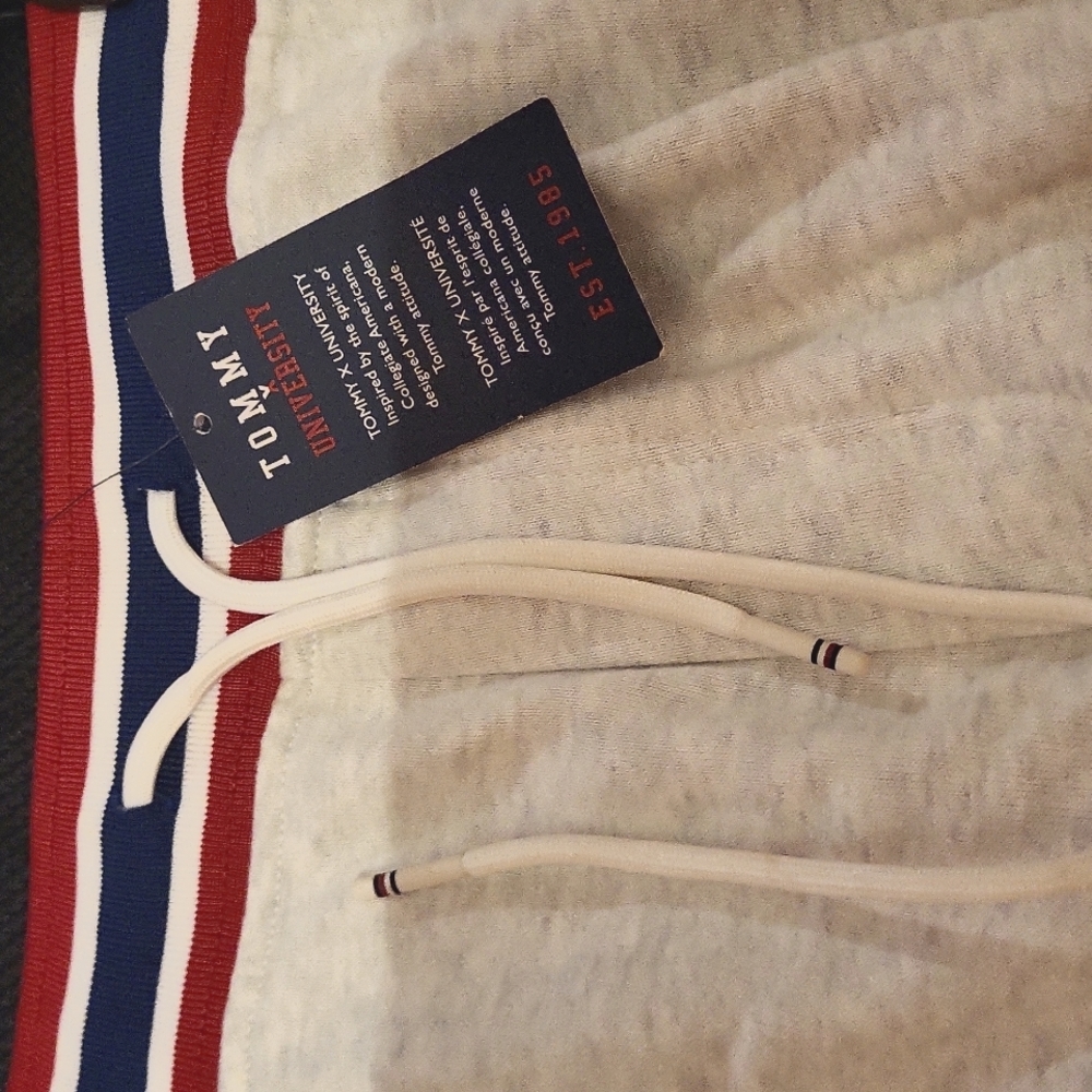 Tommy Hilfiger
